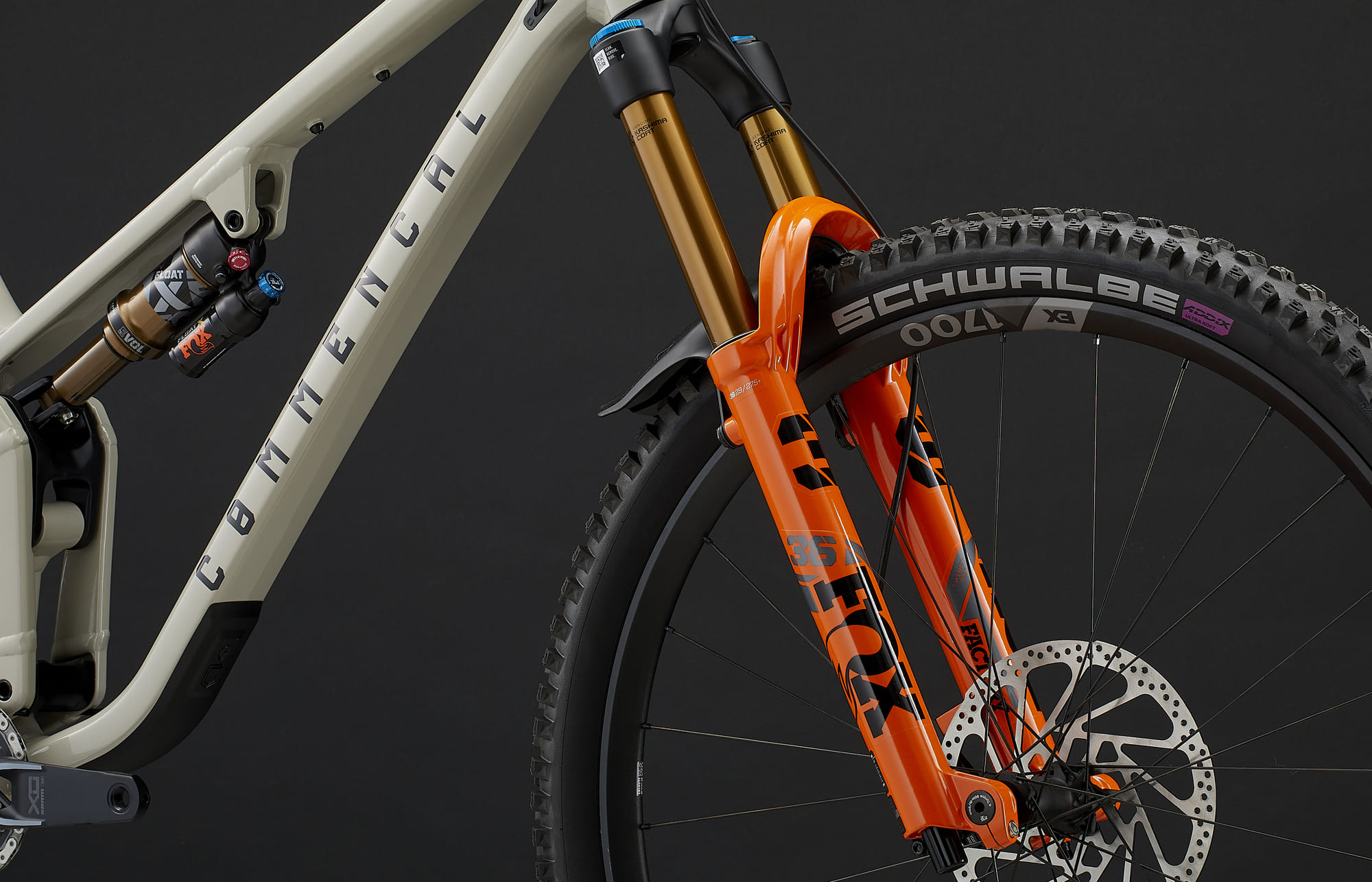 COMMENCAL META V5 T-TYPE CHALK image number null